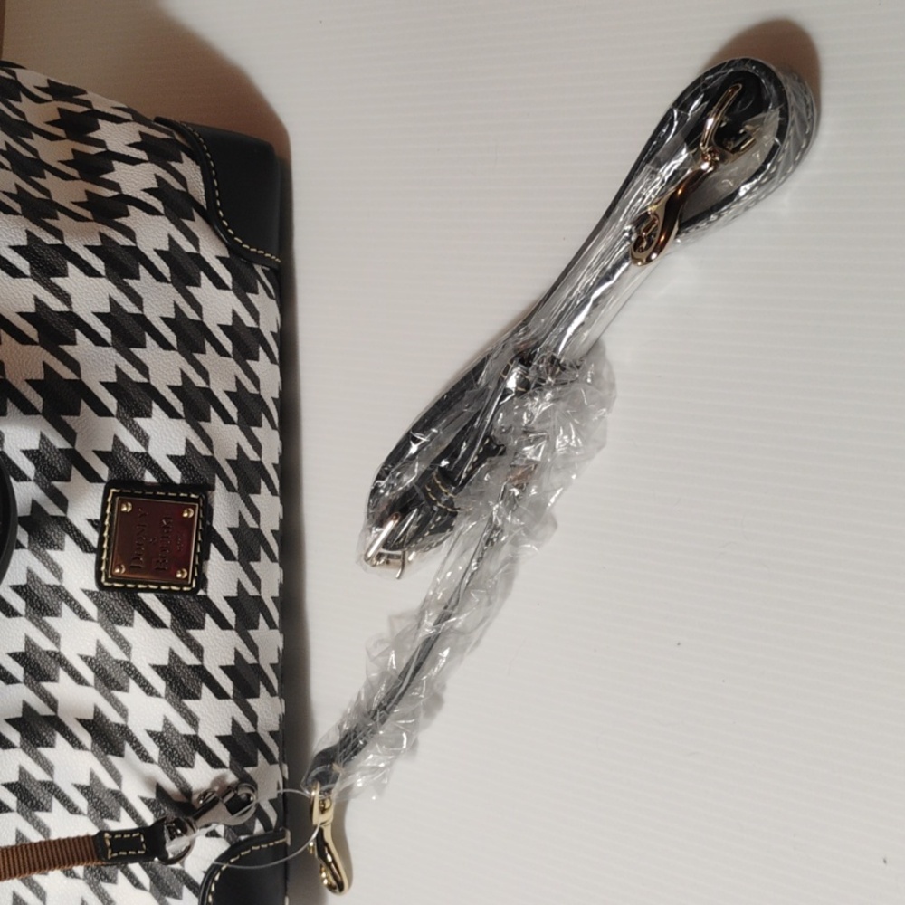 Dooney & Bourke Black and White Satchel - Picture 12 of 13